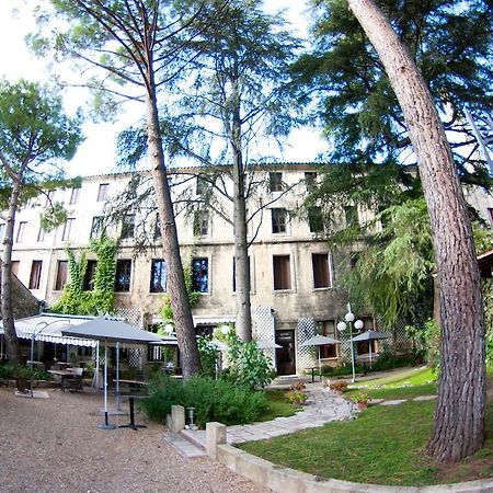 Auberge Du Pont Romain Sommières Exteriér fotografie