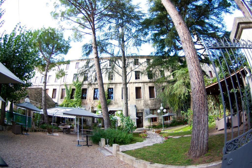 Auberge Du Pont Romain Sommières Exteriér fotografie